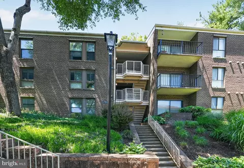 17816 Buehler Rd #163 / 1-D-3, Olney, MD 20832