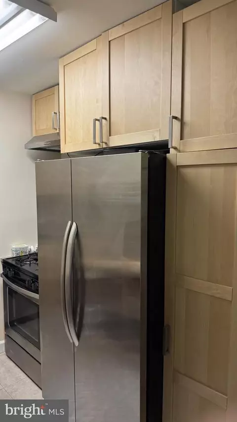Kitchen - 500 Thayer Ave #303, Silver Spring, MD 20910 photo 2 of 3