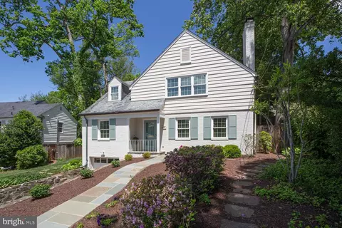 5603 Wood Way, Bethesda, MD 20816