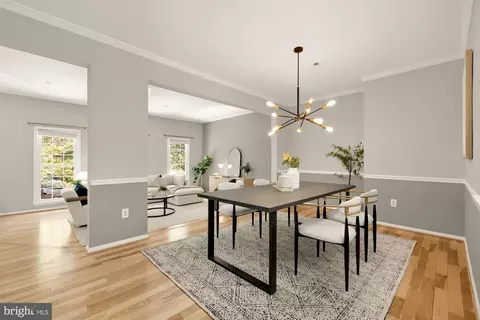 Dining - 8926 2nd Ave, Silver Spring, MD 20910 photo 2 of 3
