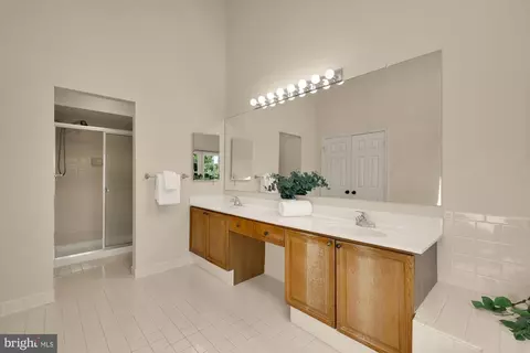 Bath - 8926 2nd Ave, Silver Spring, MD 20910 photo 4 of 5