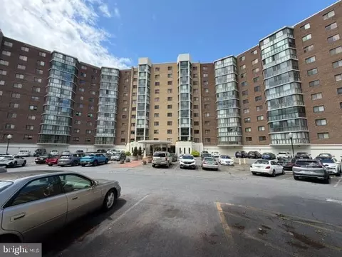 15115 Interlachen Dr #3-902, Silver Spring, MD 20906