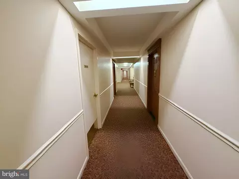 Entry Way - 15115 Interlachen Dr #3-902, Silver Spring, MD 20906 photo 3 of 5
