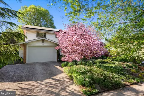 11112 Nicholas Dr, Silver Spring, MD 20902