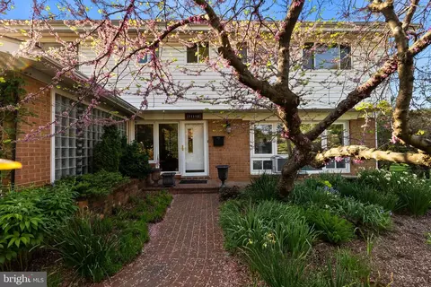 Exterior - 11112 Nicholas Dr, Silver Spring, MD 20902 photo 2 of 10
