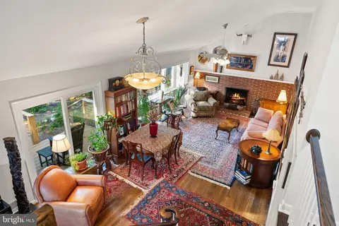 Living - 11112 Nicholas Dr, Silver Spring, MD 20902 photo 1 of 1