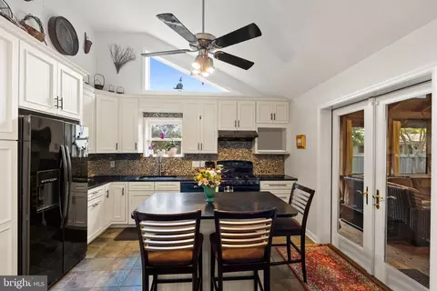 Other - 11112 Nicholas Dr, Silver Spring, MD 20902 photo 4 of 9