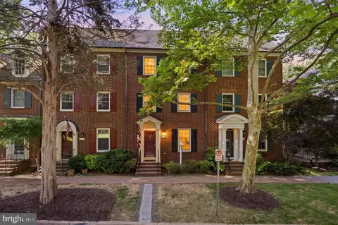 211 Firehouse Ln, Gaithersburg, MD 20878