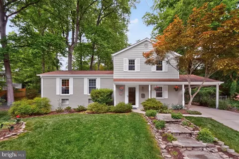 4 Winder Ct, Rockville, MD 20850