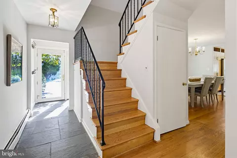 Entry Way - 17004 Woodale Dr, Ashton, MD 20861 photo 2 of 5