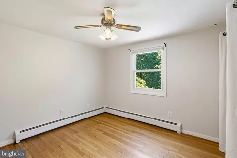 Bedroom - 17004 Woodale Dr, Ashton, MD 20861 photo 6 of 11
