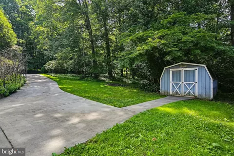 Exterior - 17004 Woodale Dr, Ashton, MD 20861 photo 14 of 22