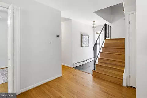 Entry Way - 17004 Woodale Dr, Ashton, MD 20861 photo 3 of 5