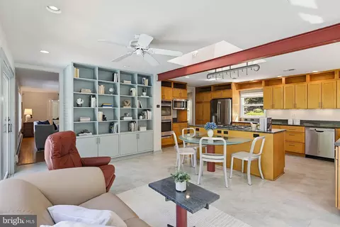 Kitchen - 17004 Woodale Dr, Ashton, MD 20861 photo 3 of 12