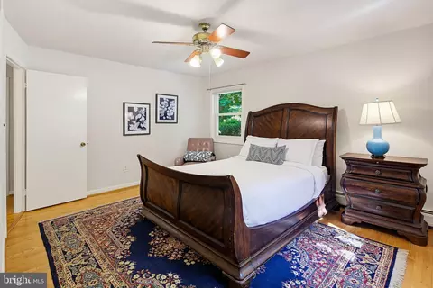 Bedroom - 17004 Woodale Dr, Ashton, MD 20861 photo 2 of 11