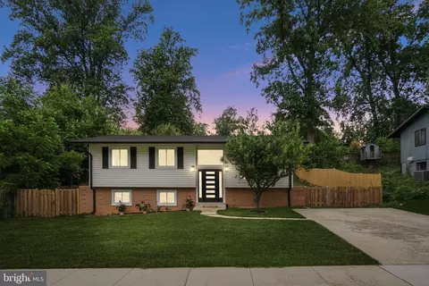 13710 Arctic Ave, Rockville, MD 20853