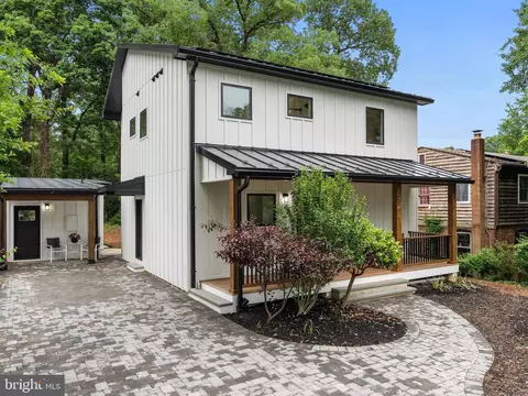 906 Wade Ave, Rockville, MD 20851