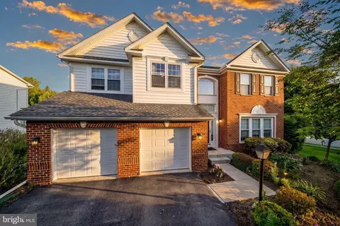18528 Denhigh Cir, Olney, MD 20832