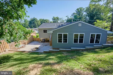Exterior - 1007 Venice Dr, Silver Spring, MD 20904 photo 6 of 9
