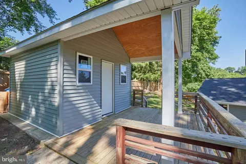 Exterior - 1007 Venice Dr, Silver Spring, MD 20904 photo 7 of 9