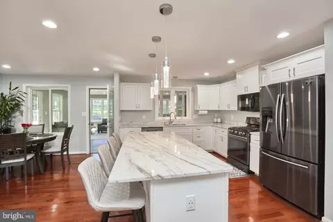 Kitchen - 1007 Venice Dr, Silver Spring, MD 20904 photo 3 of 4