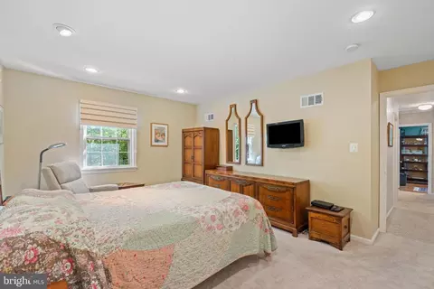 Bedroom - 12520 Davan Dr, Silver Spring, MD 20904 photo 5 of 7
