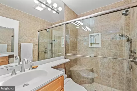 Bath - 12520 Davan Dr, Silver Spring, MD 20904 photo 1 of 3