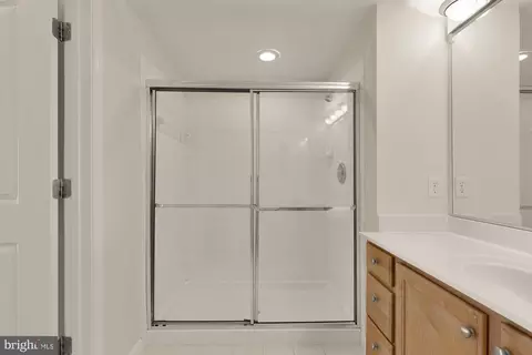 Bath - 7915 Eastern Ave #1014, Silver Spring, MD 20910 photo 3 of 5