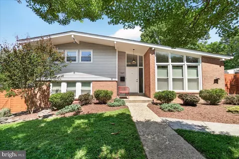 707 Hyde Rd, Silver Spring, MD 20902