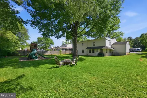 Exterior - 19213 Wootton Ave, Poolesville, MD 20837 photo 4 of 5