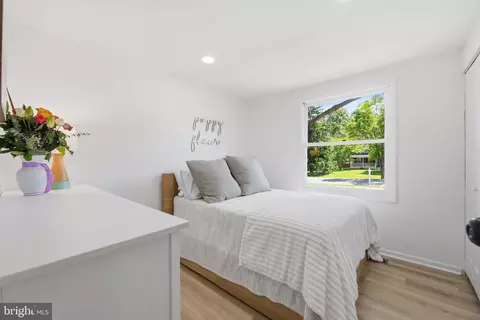 Bedroom - 19213 Wootton Ave, Poolesville, MD 20837 photo 5 of 12