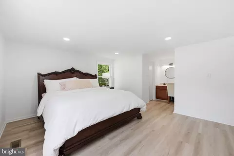 Bedroom - 19213 Wootton Ave, Poolesville, MD 20837 photo 2 of 12