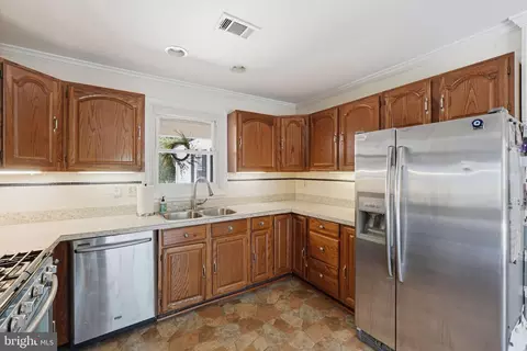 Kitchen - 19608 Gott St, Poolesville, MD 20837 photo 1 of 1