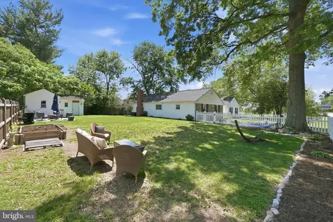 Exterior - 19608 Gott St, Poolesville, MD 20837 photo 5 of 9