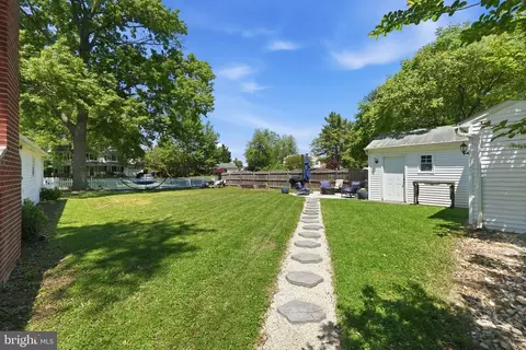 Exterior - 19608 Gott St, Poolesville, MD 20837 photo 4 of 9