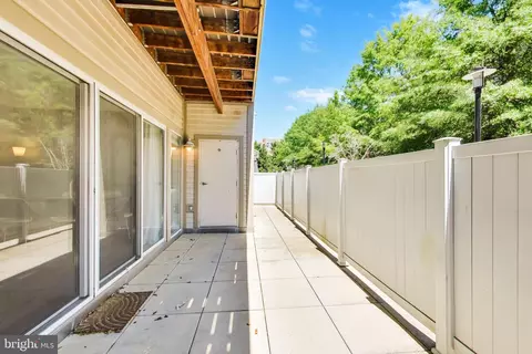 Exterior - 8045 Newell St #118, Silver Spring, MD 20910 photo 2 of 8