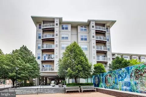 8045 Newell St #118, Silver Spring, MD 20910