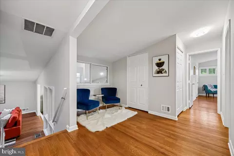 Entry Way - 11518 Charlton Dr, Silver Spring, MD 20902 photo 5 of 7