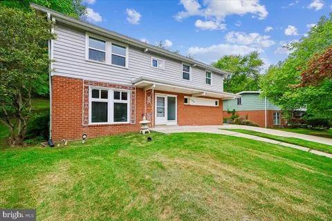 Exterior - 11518 Charlton Dr, Silver Spring, MD 20902 photo 3 of 6