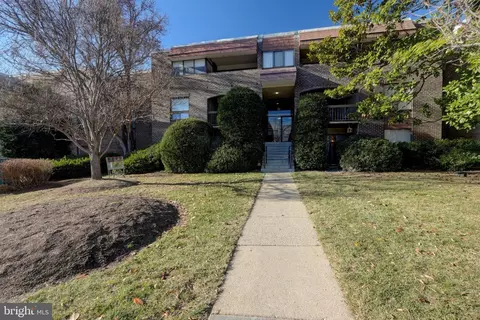 415 Christopher Ave #11, Gaithersburg, MD 20879