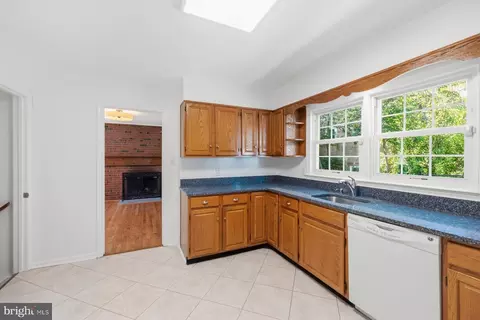 Kitchen - 1108 Tiffany Rd, Silver Spring, MD 20904 photo 2 of 3