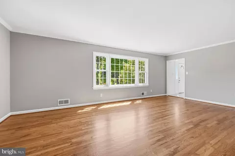 Living - 1108 Tiffany Rd, Silver Spring, MD 20904 photo 1 of 8