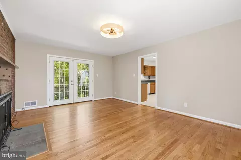 Living - 1108 Tiffany Rd, Silver Spring, MD 20904 photo 5 of 8