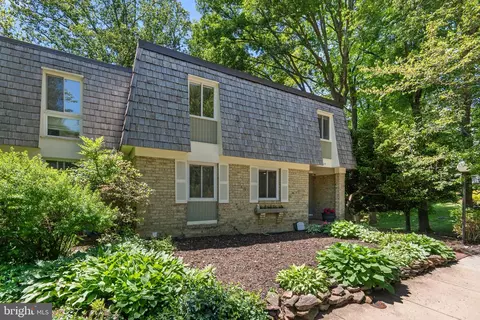 10314 Watkins Mill Dr, Gaithersburg, MD 20886