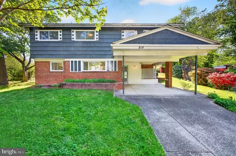 914 Kenbrook Ct, Silver Spring, MD 20902