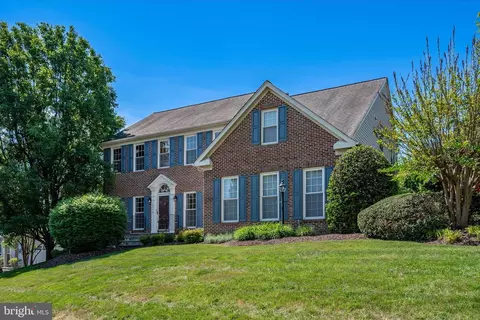 19116 Starkey Ter, Brookeville, MD 20833