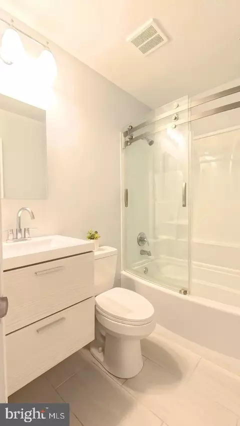 Bath - 11706 Hatcher Pl, Silver Spring, MD 20902 photo 1 of 2