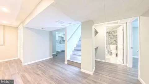 Entry Way - 11706 Hatcher Pl, Silver Spring, MD 20902 photo 4 of 5