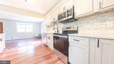 Entry Way - 11706 Hatcher Pl, Silver Spring, MD 20902 photo 1 of 5