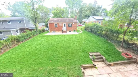 Exterior - 11706 Hatcher Pl, Silver Spring, MD 20902 photo 3 of 5